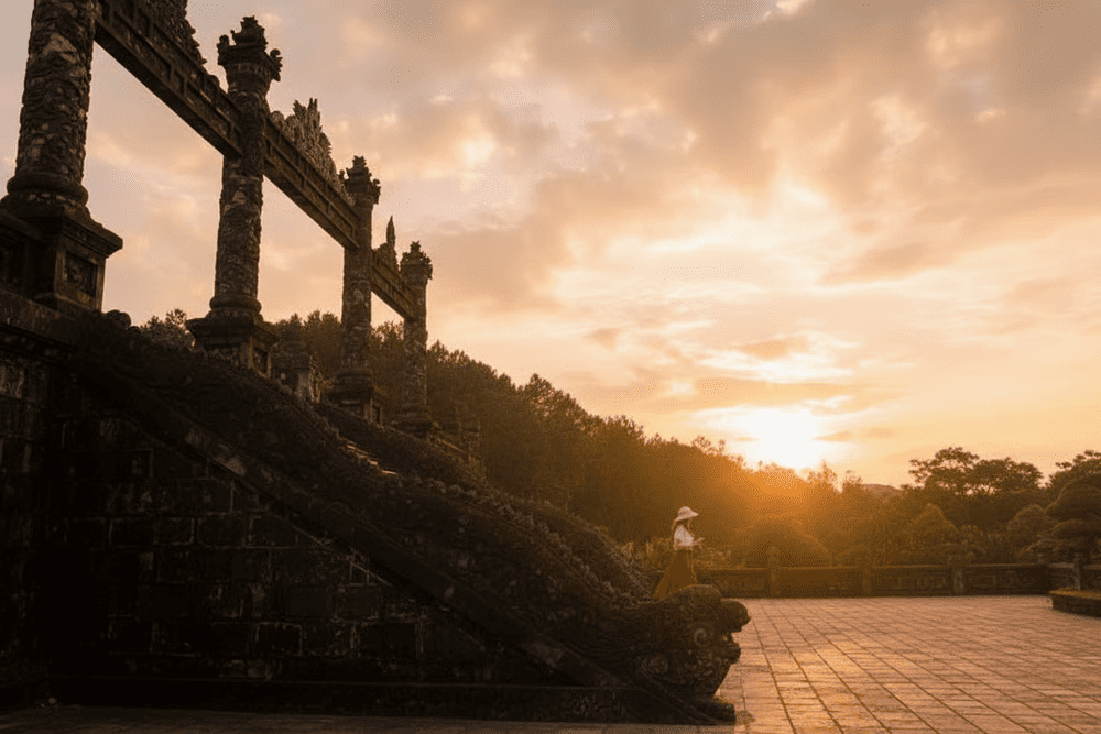 Most travelers are immediately struck by the gate's imposing presence and the symbolic significance of beginning their ascent here
